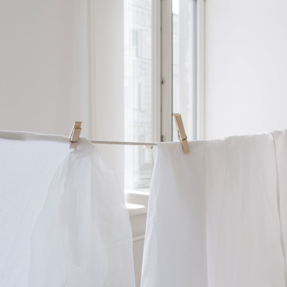 how-to-line-dry-your-clothes-during-winter-the-environmentor