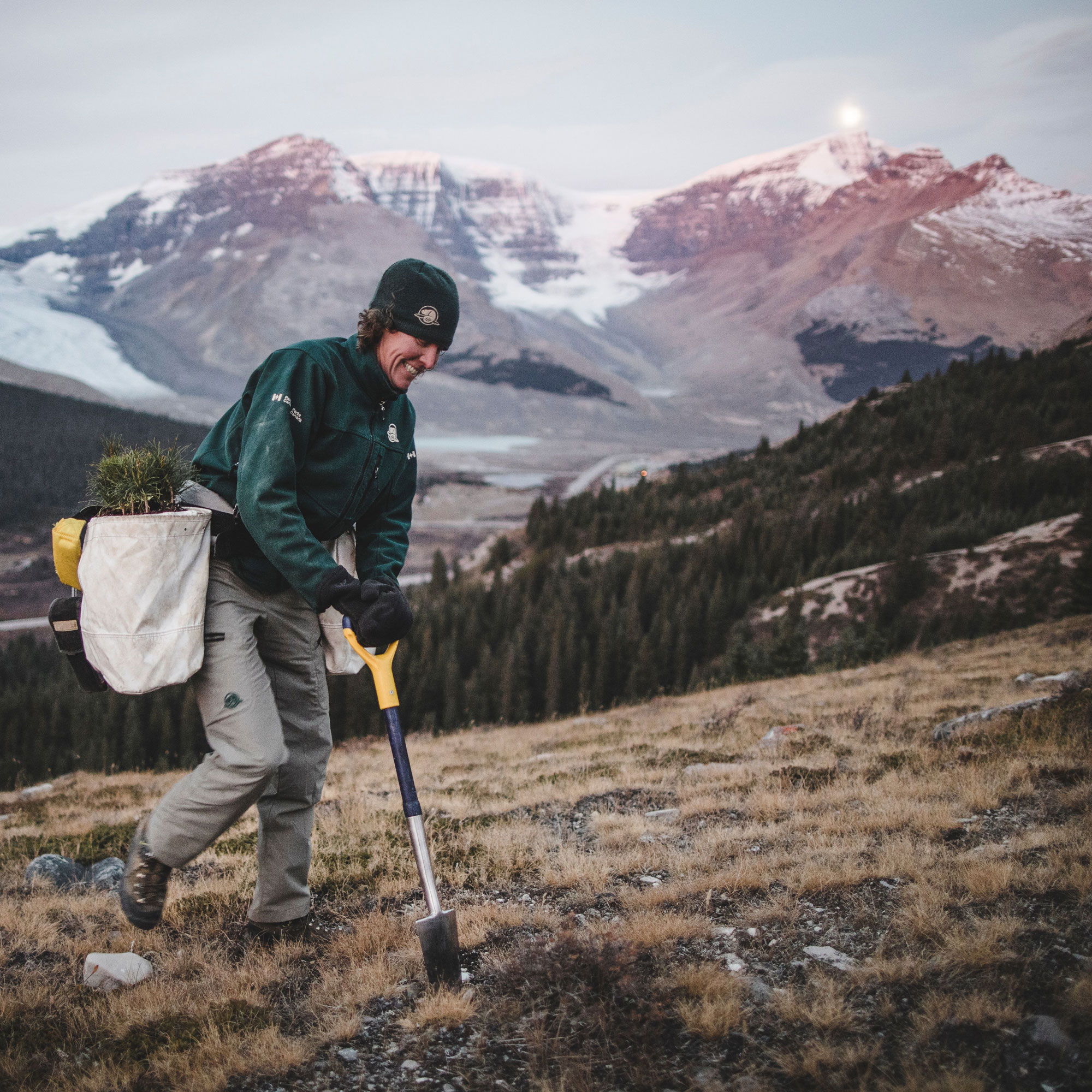 11 Of The Best Nature Jobs For Outdoor Enthusiasts - THE ENVIRONMENTOR